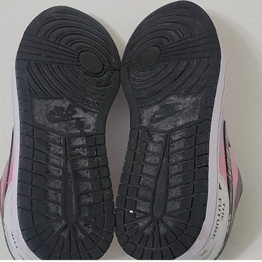Jordan 1 CyperPunk Low Sneaker - Picture 10 of 11